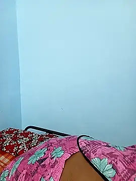 reemacouple007 online show from October 28, 6:01 am