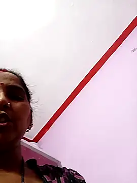 Snapshot of reemacouple007 chatting on February 16, 4:44 am reemacouple007 online show from February 16, 4:44 am