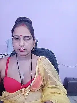 Snapshot of reemacouple007 chatting on May 22, 6:28 pm reemacouple007 online show from May 22, 6:28 pm