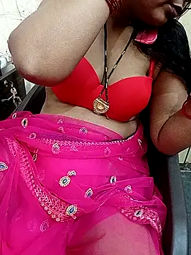 Snapshot of reemacouple007 chatting on October 5, 5:14 pm reemacouple007 online show from October 5, 5:14 pm