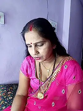 reemacouple007 online show from March 22, 9:00 am