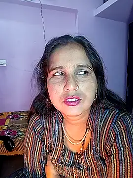 Snapshot of reemacouple007 chatting on January 16, 6:23 pm reemacouple007 online show from January 16, 6:23 pm