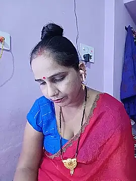 Snapshot of reemacouple007 chatting on June 3, 8:59 am reemacouple007 online show from June 3, 8:59 am