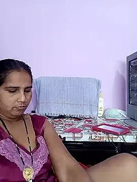 Snapshot of reemacouple007 chatting on February 28, 6:46 am reemacouple007 online show from February 28, 6:46 am