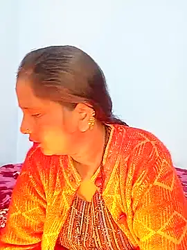 Snapshot of reemacouple007 chatting on December 18, 7:40 pm reemacouple007 online show from December 18, 7:40 pm