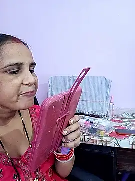 Snapshot of reemacouple007 chatting on June 17, 8:03 am reemacouple007 online show from June 17, 8:03 am