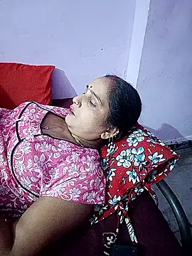 reemacouple007 online show from April 11, 7:50 pm