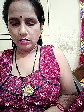 Snapshot of reemacouple007 chatting on October 15, 8:22 am reemacouple007 online show from October 15, 8:22 am