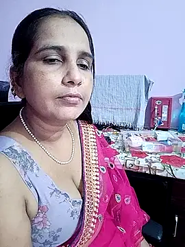 Snapshot of reemacouple007 chatting on June 30, 4:56 am reemacouple007 online show from June 30, 4:56 am