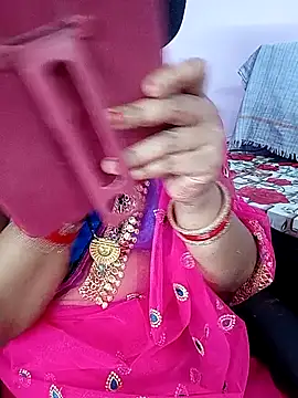 reemacouple007 online show from April 9, 6:04 am