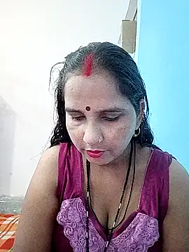 reemacouple007 online show from October 26, 8:04 am