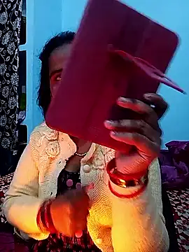 Snapshot of reemacouple007 chatting on January 6, 7:01 am reemacouple007 online show from January 6, 7:01 am