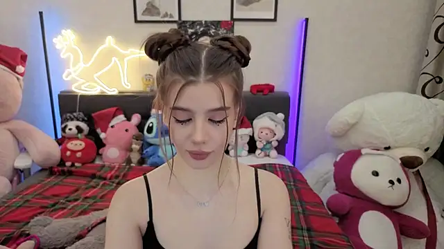 dolly ll online show from December 18, 1:26 pm