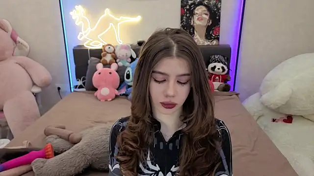 dolly ll online show from January 8, 1:28 pm