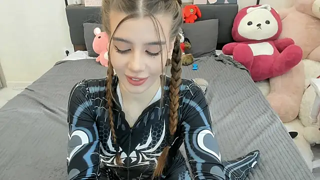 dolly ll online show from March 28, 1:23 pm