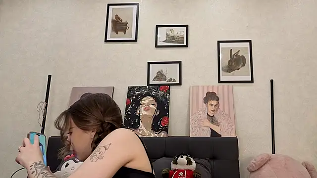 Snapshot of dolly_ll chatting on July 1, 1:22 pm dolly ll online show from July 1, 1:22 pm