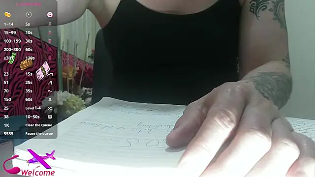 ViickySexy online show from February 27, 7:57 pm