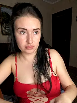 Roxana Bell online show from November 11, 7:08 pm