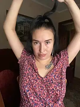 Snapshot of Roxana_Bell chatting on July 10, 8:58 am Roxana Bell online show from July 10, 8:58 am