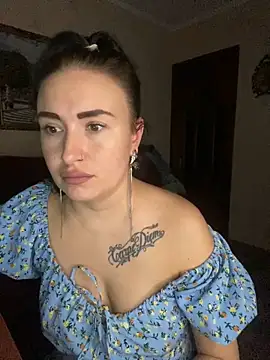 Roxana Bell online show from February 19, 7:33 pm