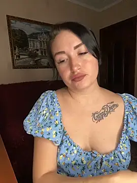 Roxana Bell online show from September 26, 4:47 pm