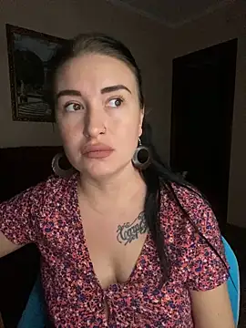 Roxana Bell online show from February 26, 4:51 pm