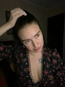 Snapshot of Roxana_Bell chatting on July 15, 6:59 pm Roxana Bell online show from July 15, 6:59 pm