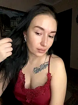 Roxana Bell online show from November 30, 6:52 pm