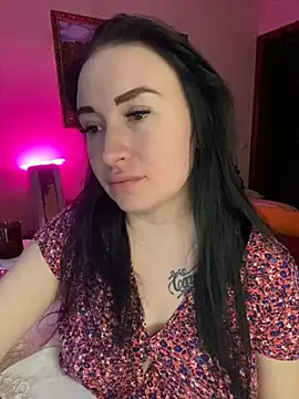 Roxana Bell online show from March 22, 7:20 pm