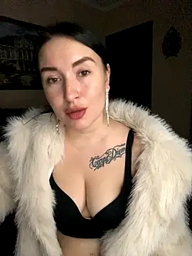 Roxana Bell online show from November 29, 5:24 pm