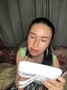 Roxana Bell online show from March 23, 7:36 pm