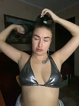 Roxana Bell online show from February 23, 7:58 pm