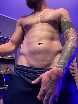 MachineDien online show from April 22, 9:10 pm