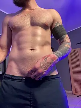 MachineDien online show from February 18, 11:45 pm