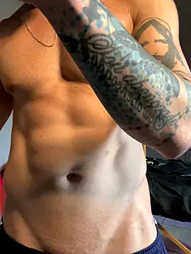 MachineDien online show from September 28, 6:37 pm