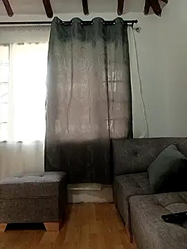 Snapshot of tata_laima__ chatting on May 5, 1:36 pm tata laima online show from May 5, 1:36 pm