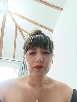 Snapshot of tata_laima__ chatting on June 2, 1:55 pm tata laima online show from June 2, 1:55 pm