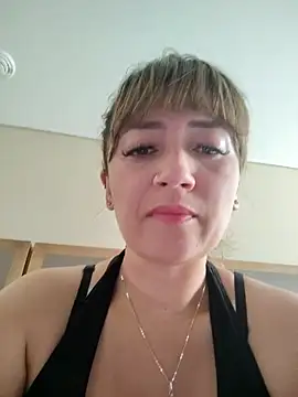 Snapshot of tata_laima__ chatting on September 29, 1:50 pm tata laima online show from September 29, 1:50 pm