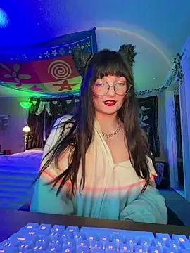 urpuppymoon online show from February 5, 1:45 am