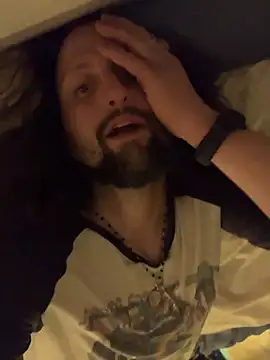 BobbyQ29 online show from December 2, 4:25 am