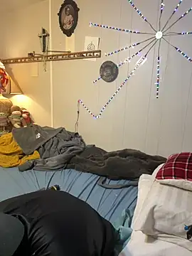 BobbyQ29 online show from December 15, 8:42 am