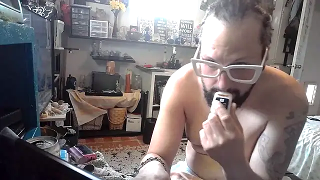 BobbyQ29 online show from March 31, 4:42 pm