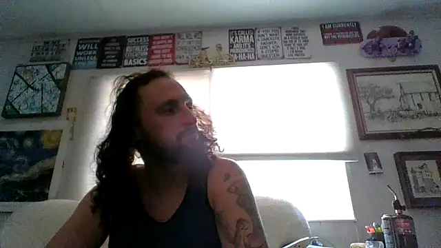 Snapshot of BobbyQ29 chatting on July 10, 9:37 pm BobbyQ29 online show from July 10, 9:37 pm