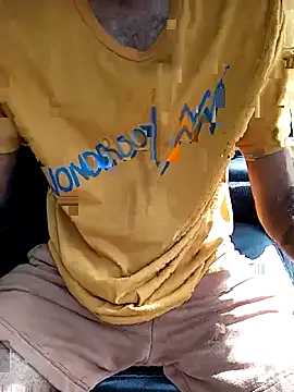 Snapshot of DulajThushara2468 chatting on February 3, 3:26 am DulajThushara2468 online show from February 3, 3:26 am