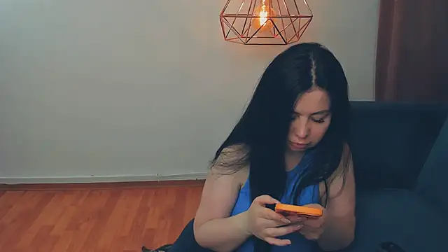 LayaFlow online show from April 11, 12:42 pm