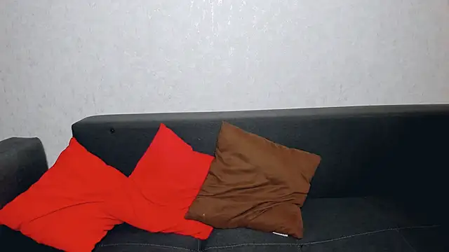 Snapshot of LayaFlow chatting on October 18, 1:13 pm LayaFlow online show from October 18, 1:13 pm