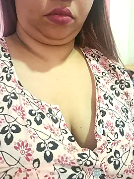 Ravina patil1 online show from April 1, 8:04 am