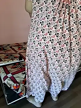 Ravina patil1 online show from April 12, 3:54 am