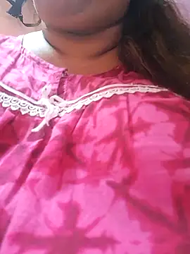 Snapshot of Ravina_patil1 chatting on October 5, 7:48 pm Ravina patil1 online show from October 5, 7:48 pm