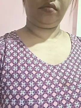 Ravina patil1 online show from March 24, 7:03 pm